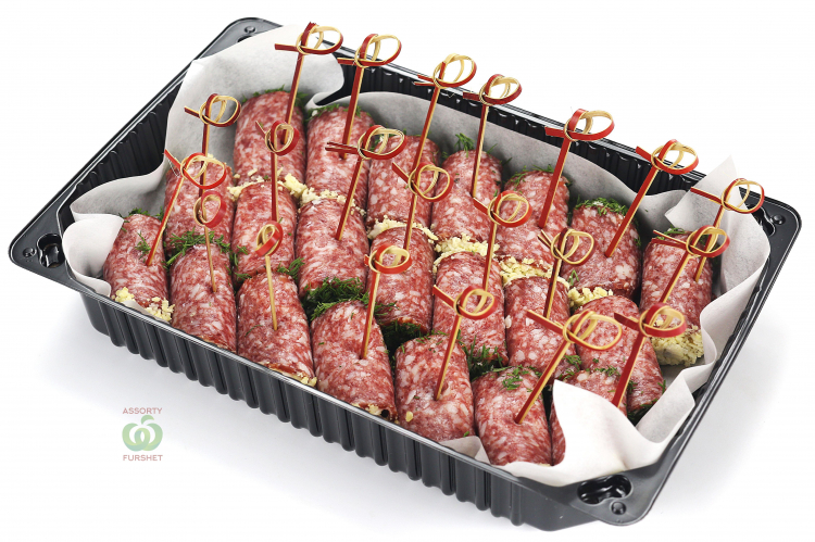 Мини закуска - рулетик из колбасы с/к,  с начинкой из сырного крема и огурца с яйцом и зеленью